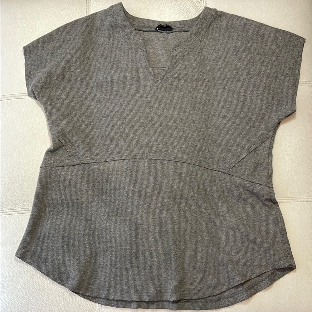 Heyson Grey Waffle Weave Short Sleeve Top - Size L